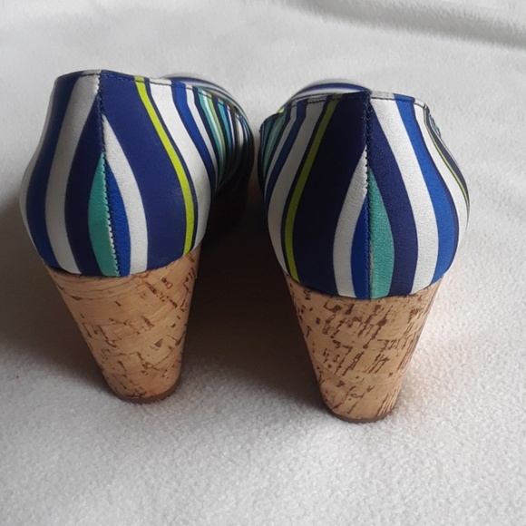 Nine West wedges, stripe fabric, cork heels 6M - Picture 3 of 4